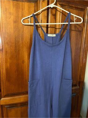 ZENANA sleeveless  jumpsuit with pockets. Size S/M